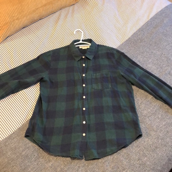 H&M shirt - Picture 1 of 3